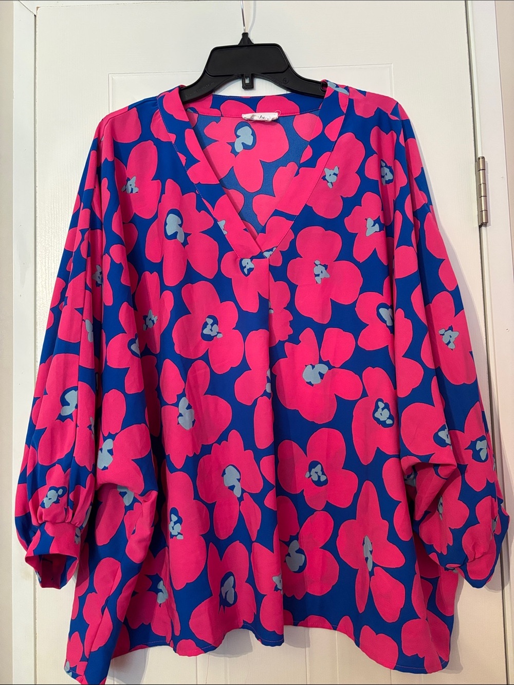 Bold Pink Floral V-Neck Tunic Top in Blue